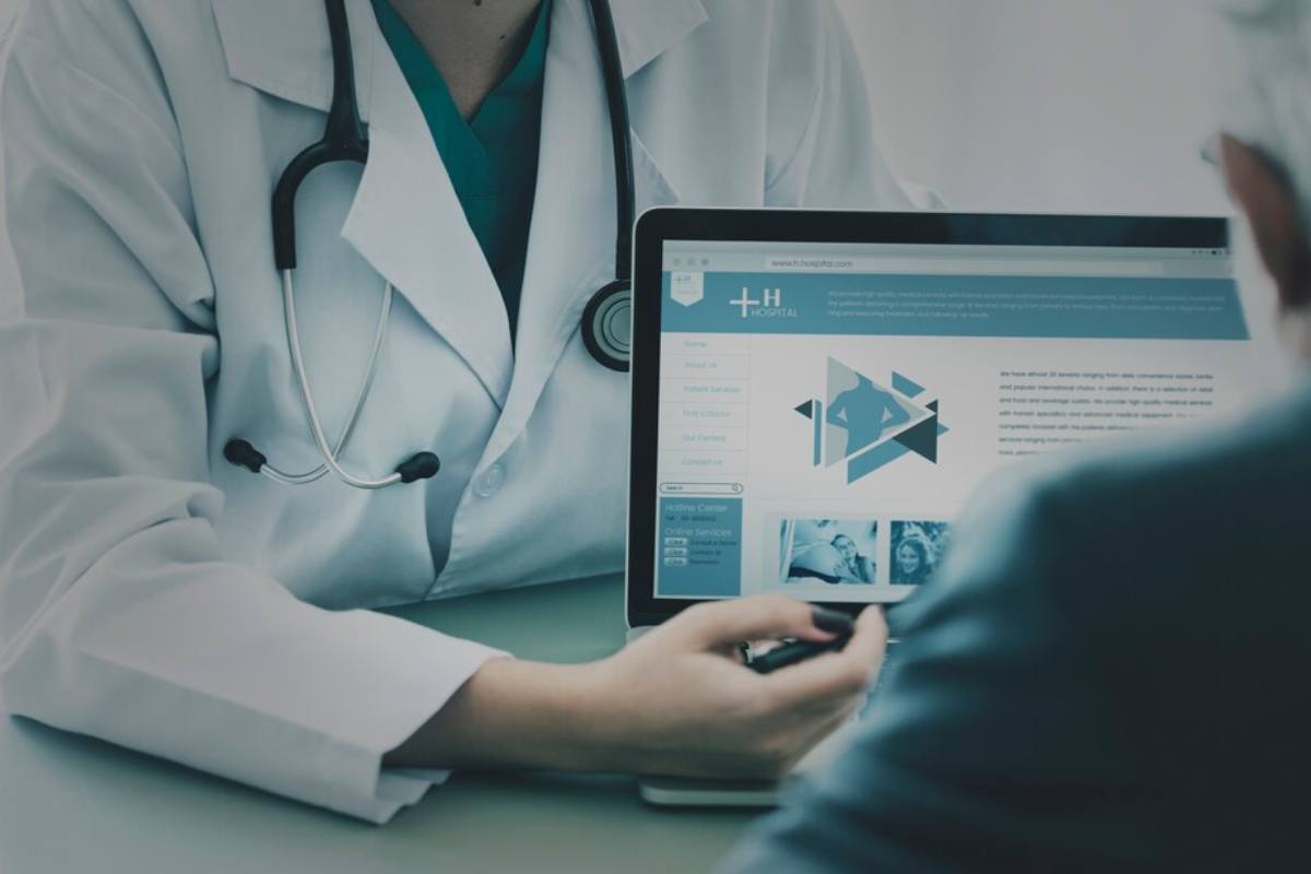 Why is user experience the most important in medical website design? 